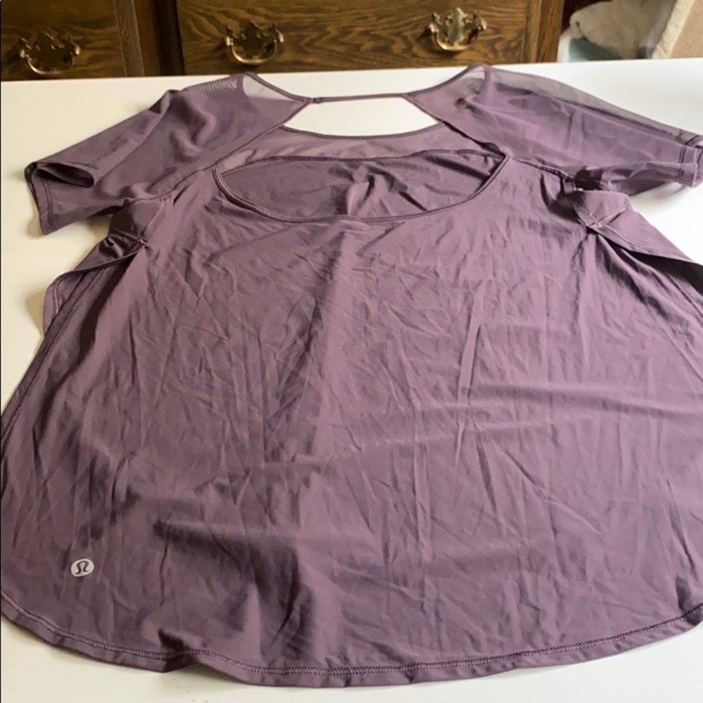 High low tee - Picture 2 of 2